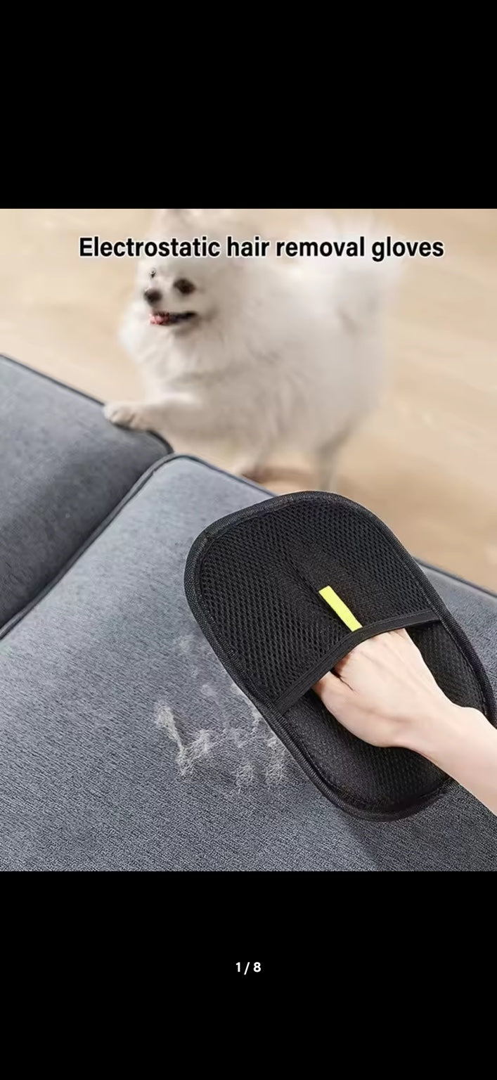Electrostatic pet hair remover mitt