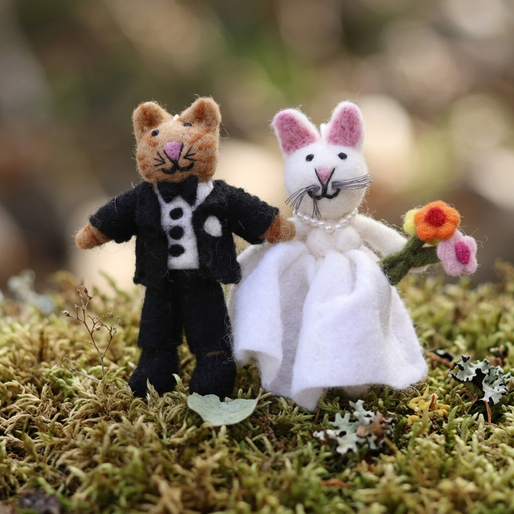 Handmade Felt Wedding Cat Couple Ornament — product image 4