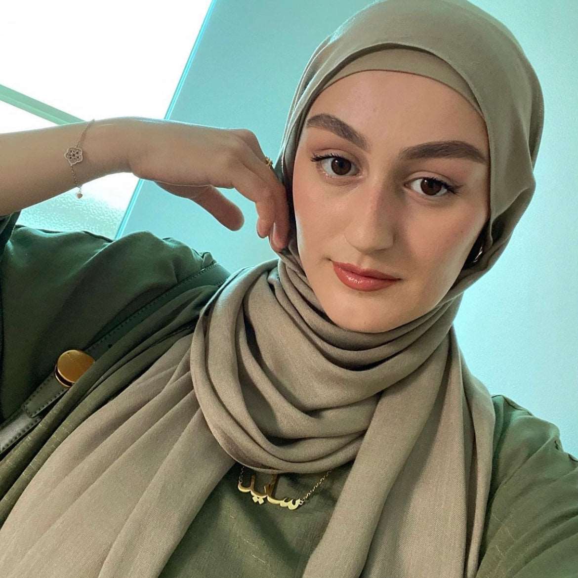 Custom Arabic Name Necklace — product image 4