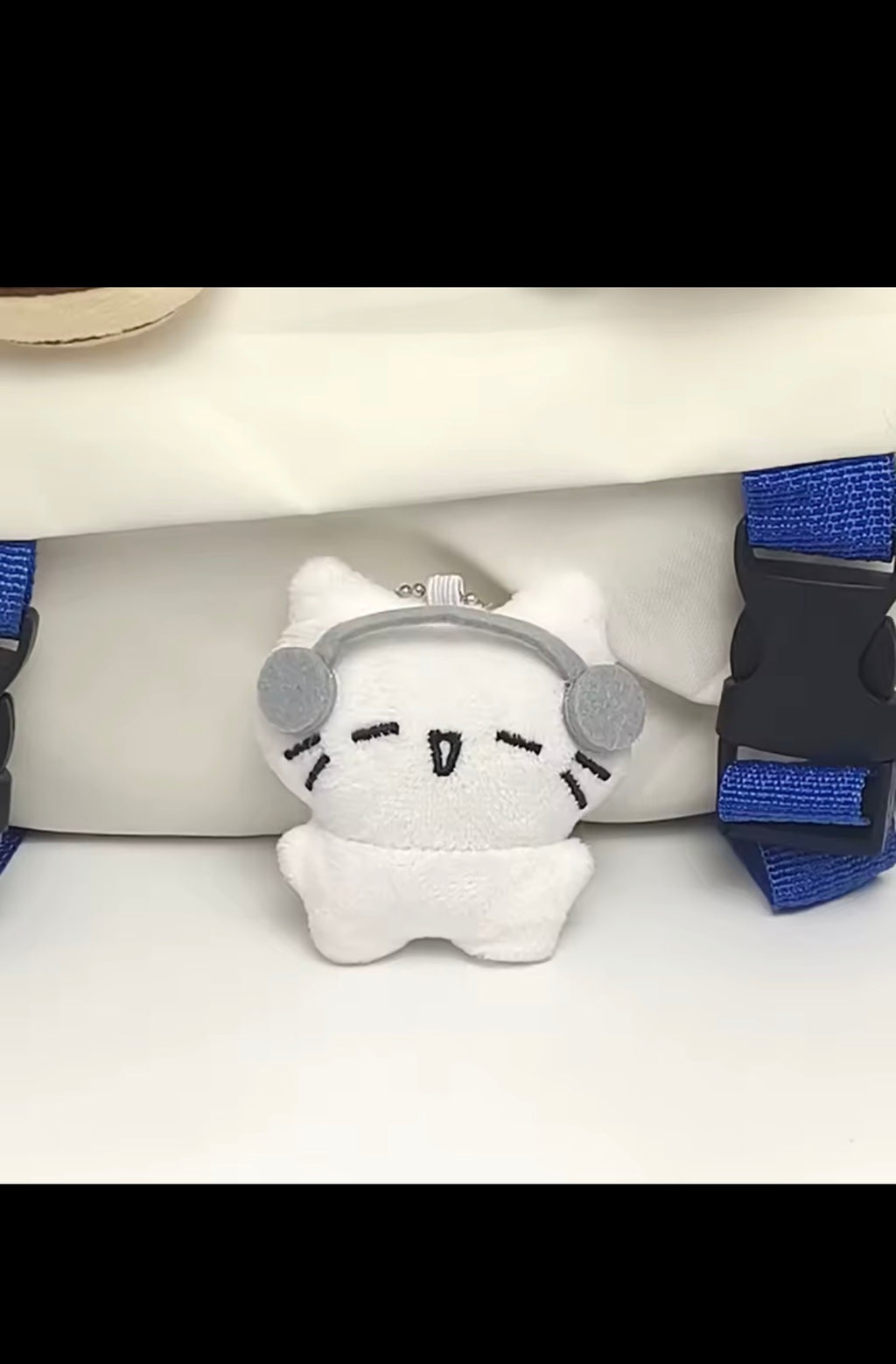 A19-1 headphone kitten plush keychain